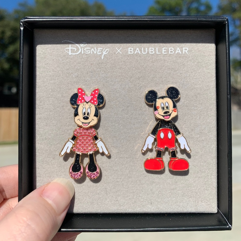 NWT Disney x Baublebar Mickey and Minnie Mouse Kisses Dangling Earrings